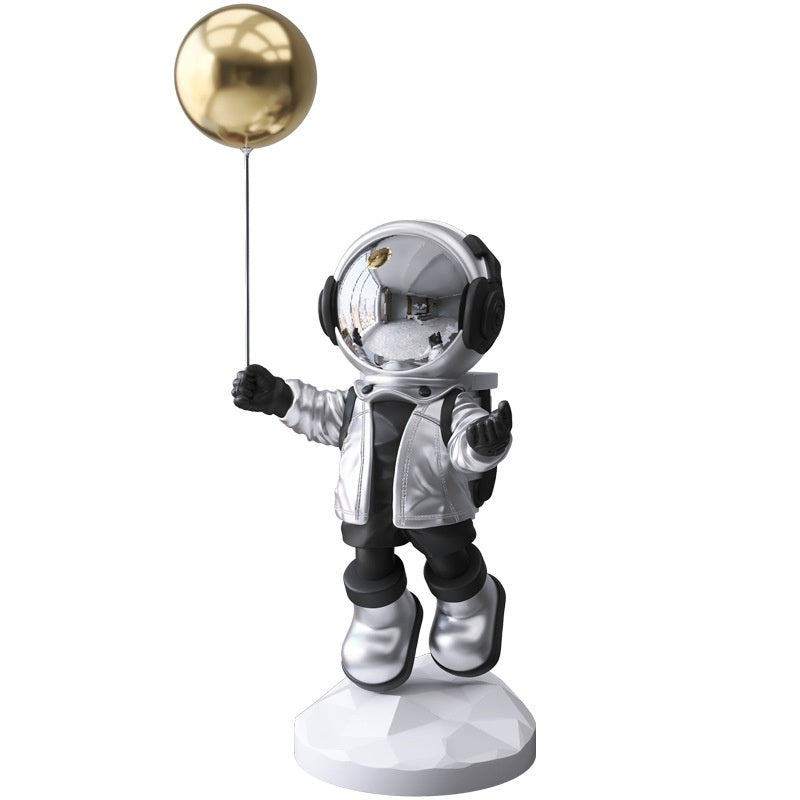 Lyxen SpaceTrip Series – Light Luxury Astronaut Sculptures