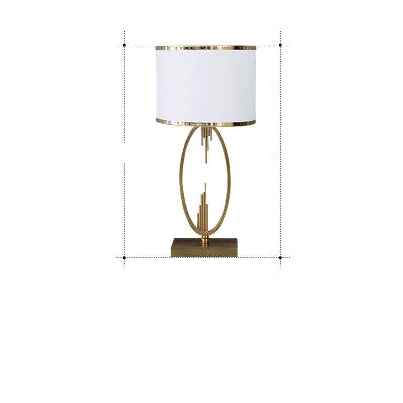 The Lyxen Gildé™ Lamp