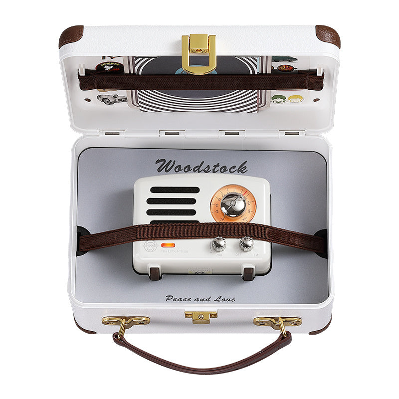 Lyxen RetroWave – Vintage-Style Bluetooth Speaker