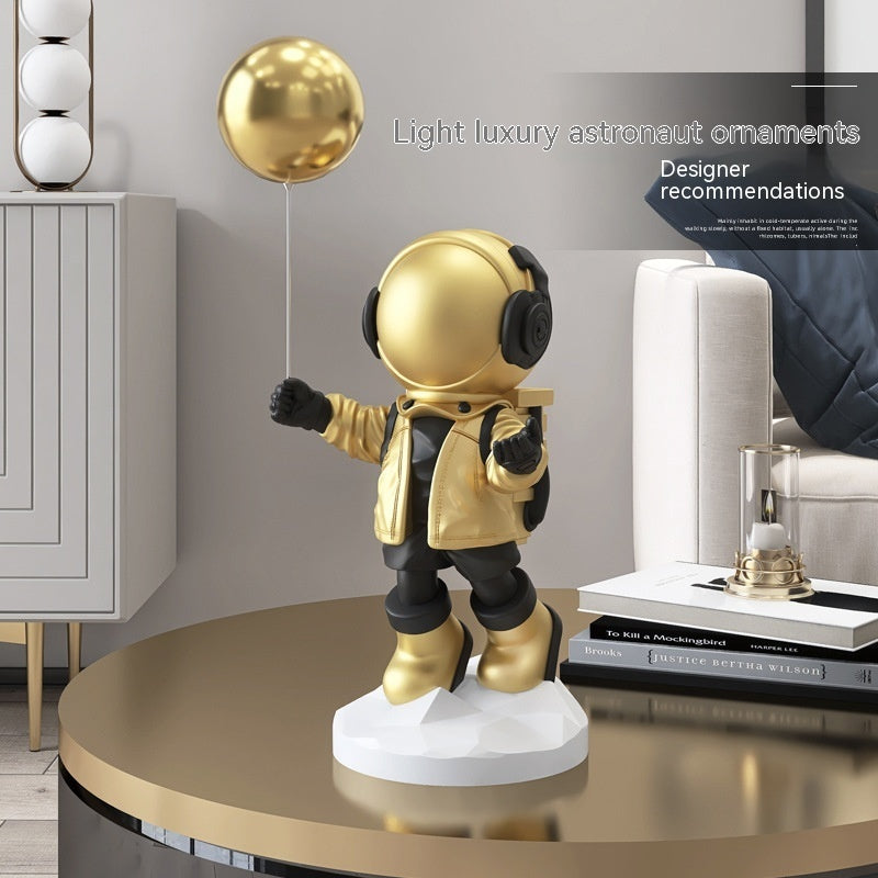 Lyxen SpaceTrip Series – Light Luxury Astronaut Sculptures
