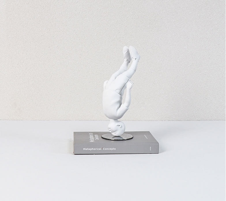 Lyxen™ Balance Child – Handstand Boy Sculpture