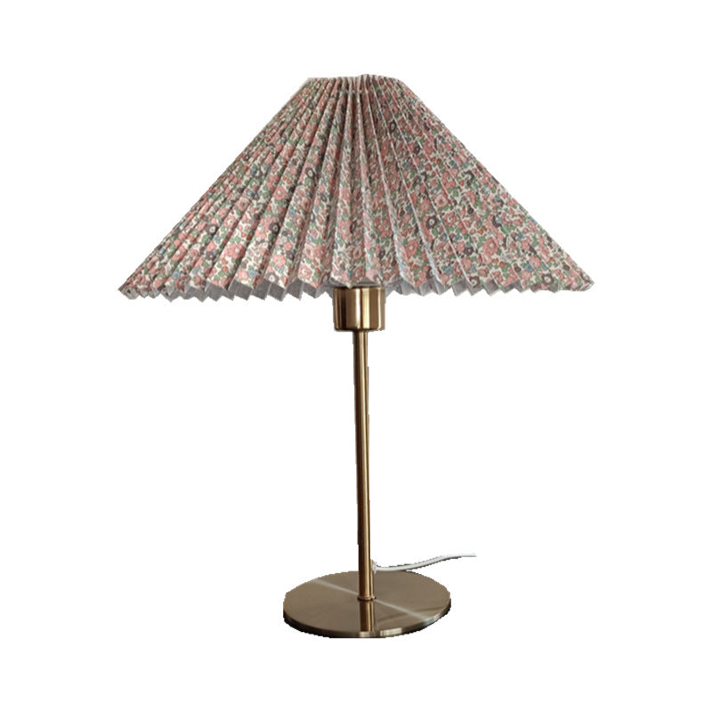 Retro Nostalgic Petal Fabric Copper High-end Umbrella-shaped Bedside Lamp