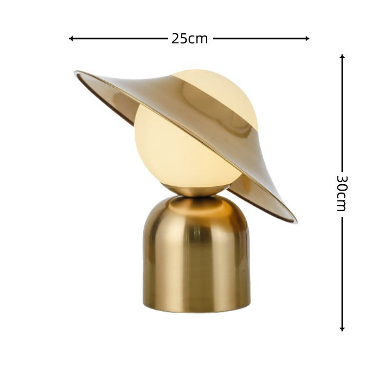 Lyxen GlowForm™ – Modern Decorative Metal Bedside Lamp