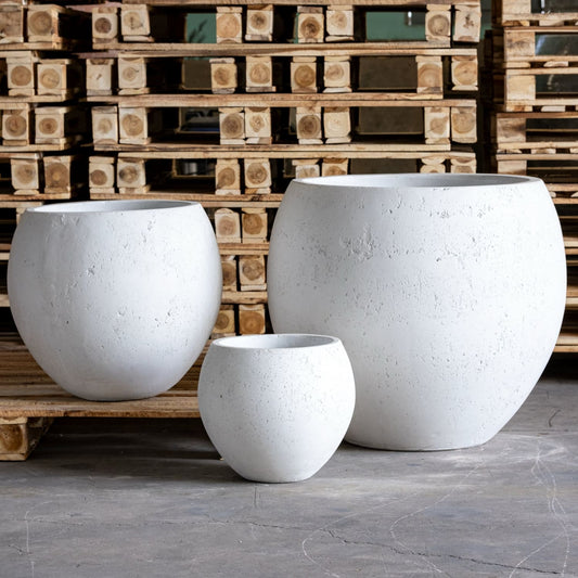 Lyxen™ Ivory Orb – Concrete Sphere Planter