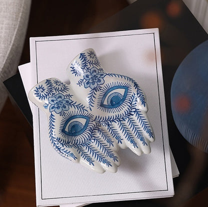 Lyxen™ Azure Gaze — Blue & White Porcelain Sculpture