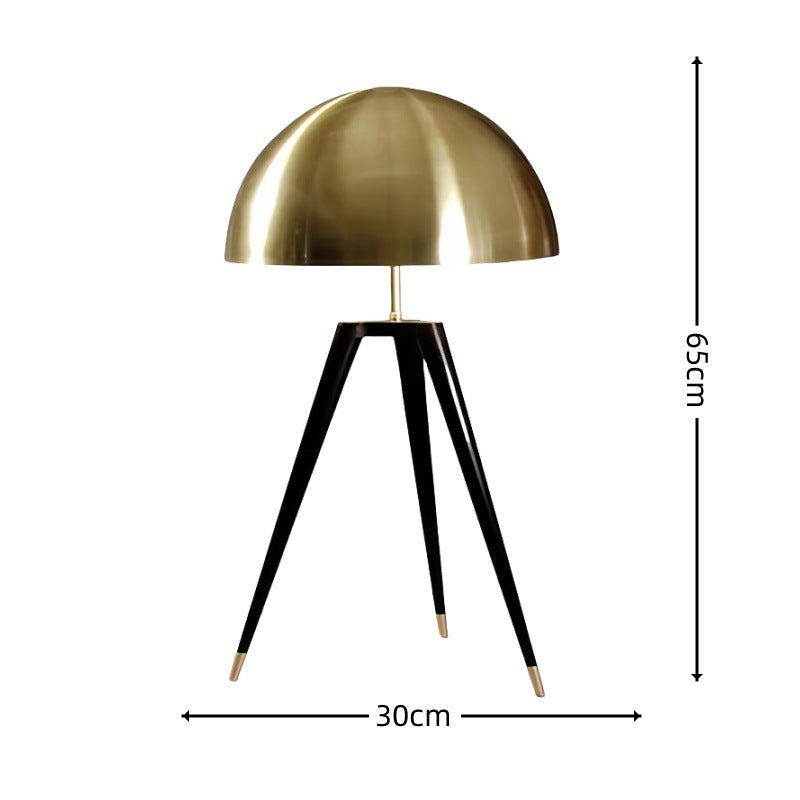 Lyxen GlowForm™ – Modern Decorative Metal Bedside Lamp