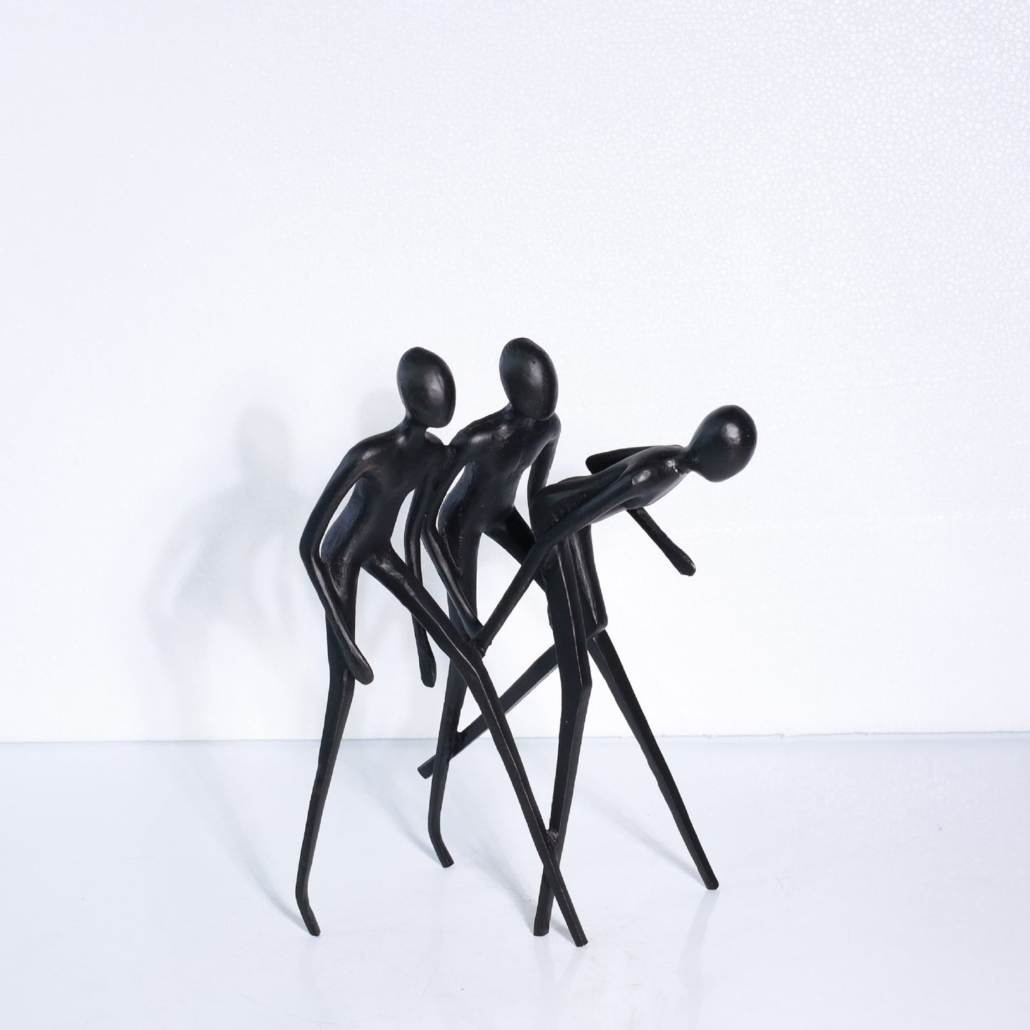 Lyxen™ Ironform – Minimalist Character Sculpture