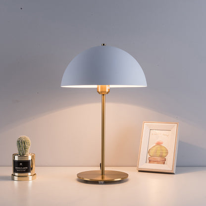 Lyxen MushroomGlow – Minimalist Iron Table Lamp