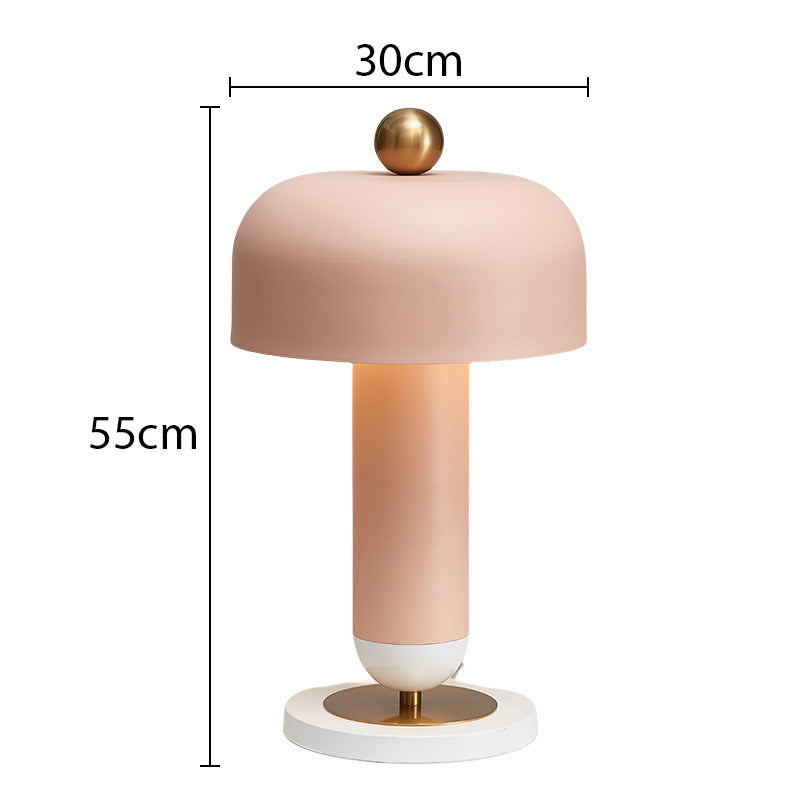 Lyxen GlowForm™ – Modern Decorative Metal Bedside Lamp