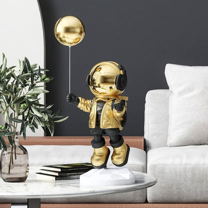 Lyxen SpaceTrip Series – Light Luxury Astronaut Sculptures