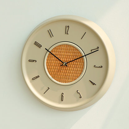 LYXEN CasaRattan – Minimalist Resin Wall Clock