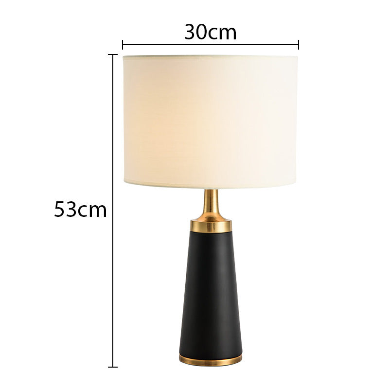 Lyxen GlowForm™ – Modern Decorative Metal Bedside Lamp