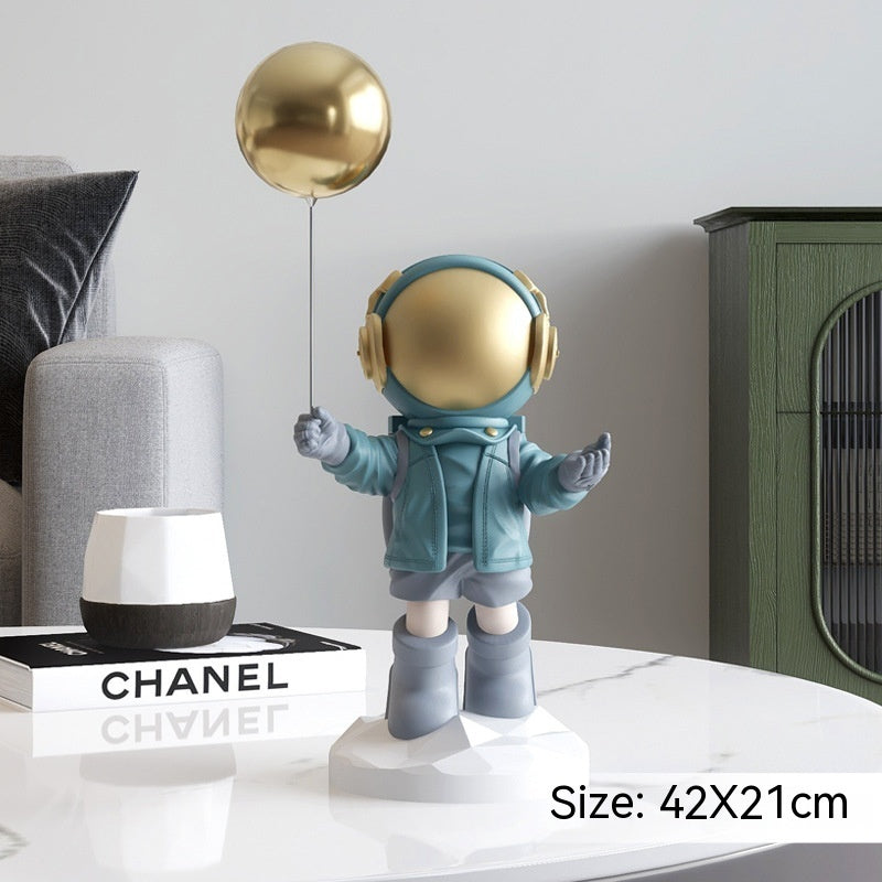 Lyxen SpaceTrip Series – Light Luxury Astronaut Sculptures