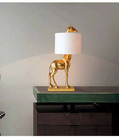 LYXEN™ Talltone – Giraffe Resin Bedside Lamp