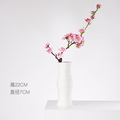 Lyxen Ivory Bloom Vase