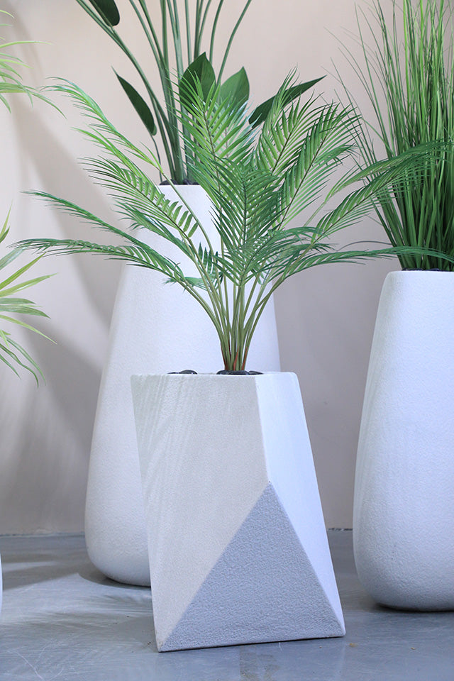 Lyxen™ White Luxury Vase Collection