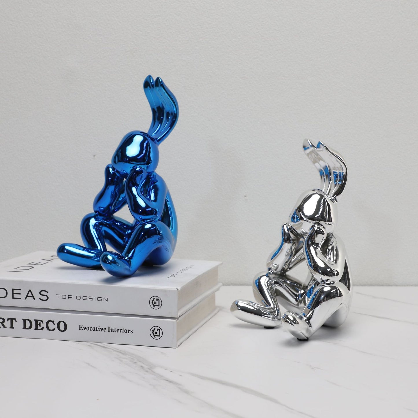 Lyxen Urban Rabbit – Modern Cartoon Resin Sculpture