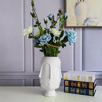 Lyxen™ Alta Crest – European Ceramic Table Vase