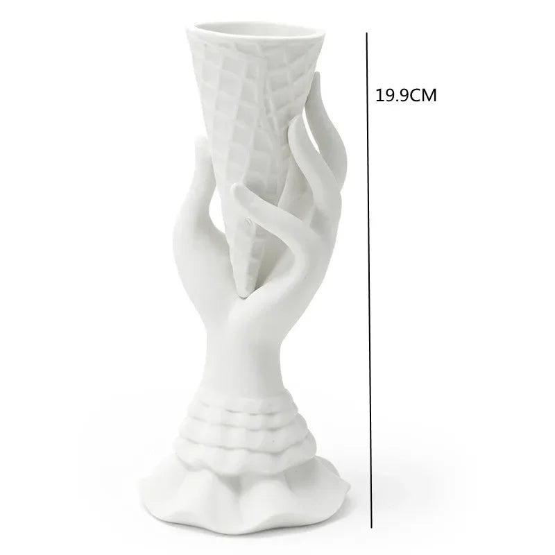 Lyxen™ Alta Crest – European Ceramic Table Vase