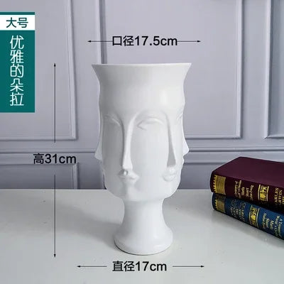 Lyxen™ Alta Crest – European Ceramic Table Vase