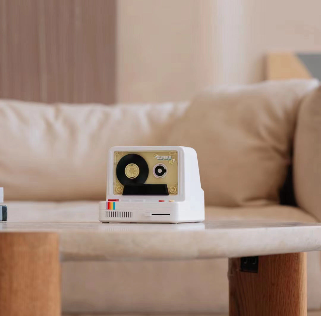 Lyxen TapeBox – Cassette Style Bluetooth Speaker