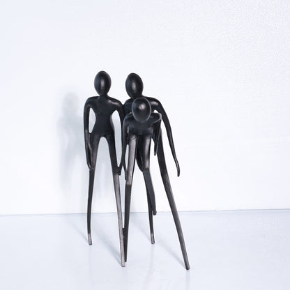 Lyxen™ Ironform – Minimalist Character Sculpture