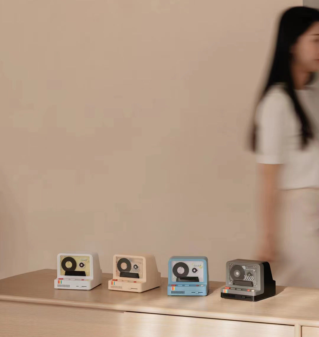 Lyxen TapeBox – Cassette Style Bluetooth Speaker