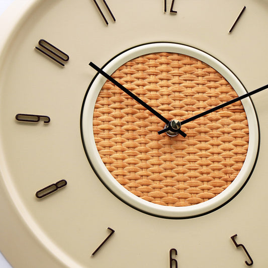 LYXEN CasaRattan – Minimalist Resin Wall Clock