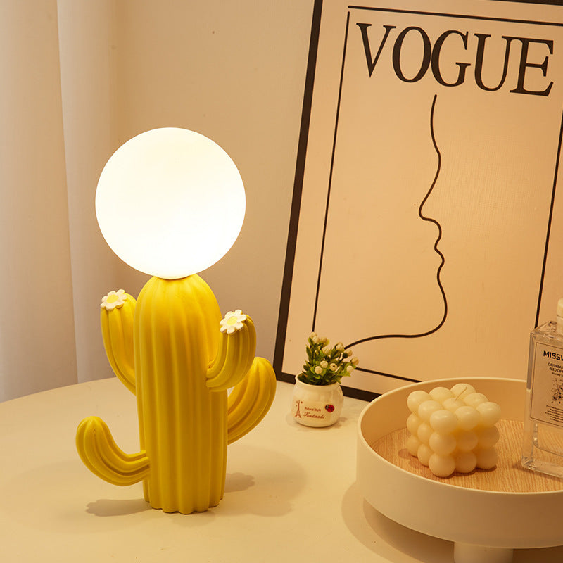 LYXEN™ Cacto – Modern Cactus Bedside Lamp for Kids