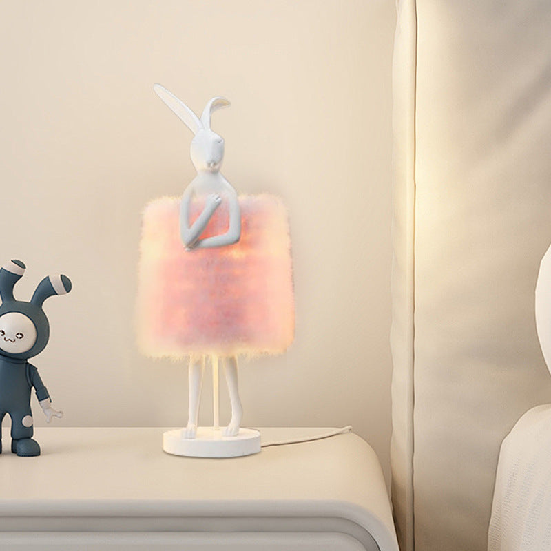 LYXEN™ PlumeRabbit – Feather Table Lamp
