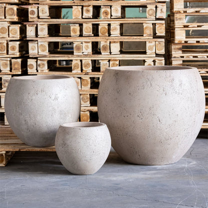 Lyxen™ Truffle Orb – Concrete Sphere Planter